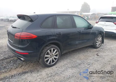 2016 Porsche Cayenne Diesel z USA, uszkodzony, nr VIN WP1AF2A22GKA41497